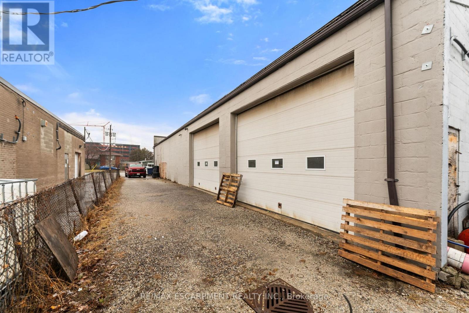 371 OLIVEWOOD ROAD