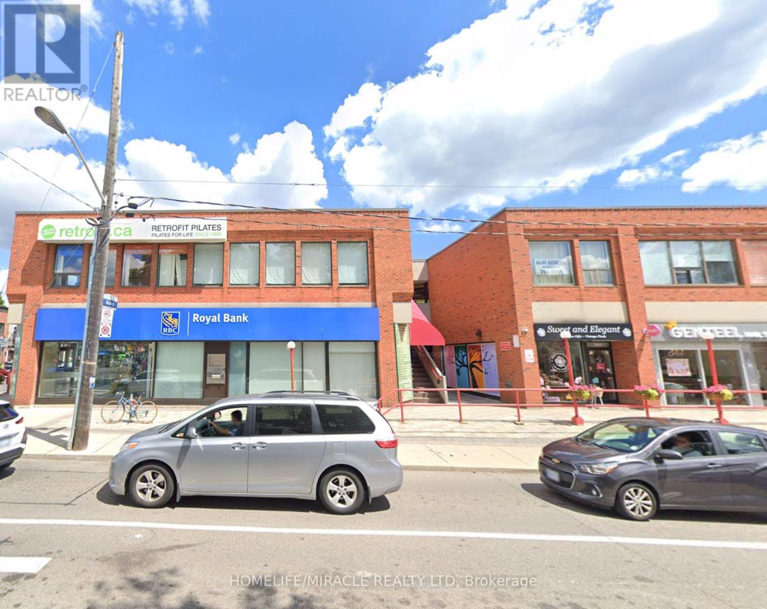 8 – 2323 BLOOR STREET W