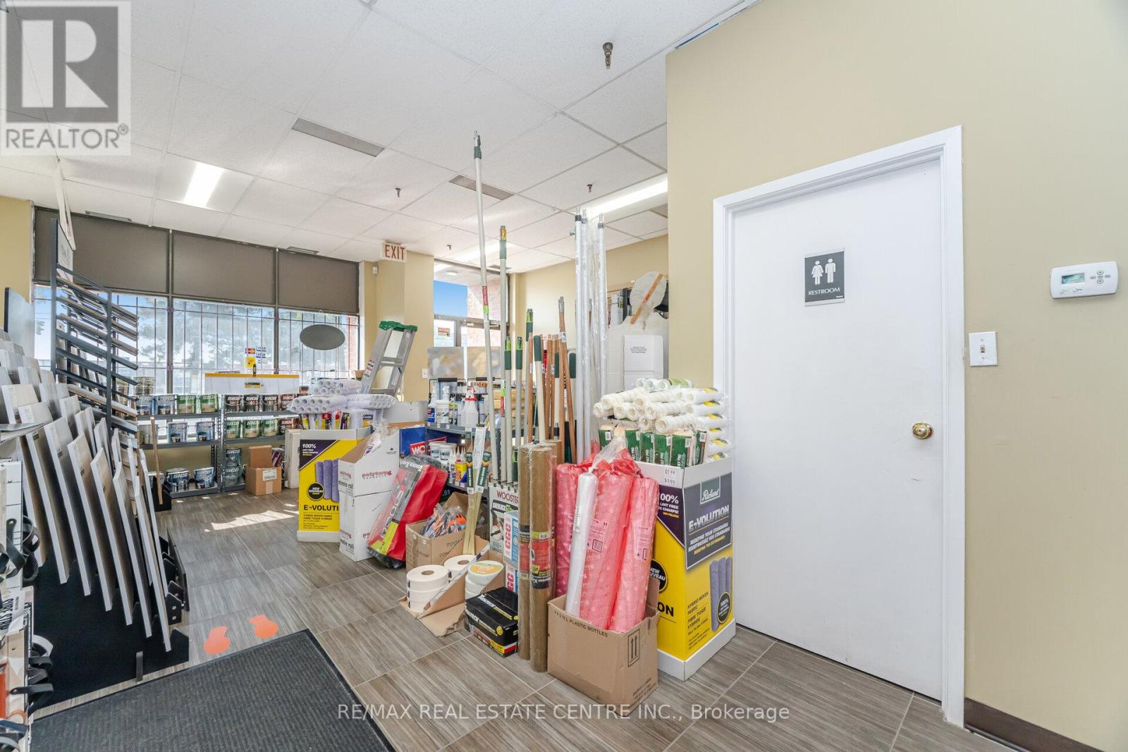 19 – 2074 STEELES AVENUE E
