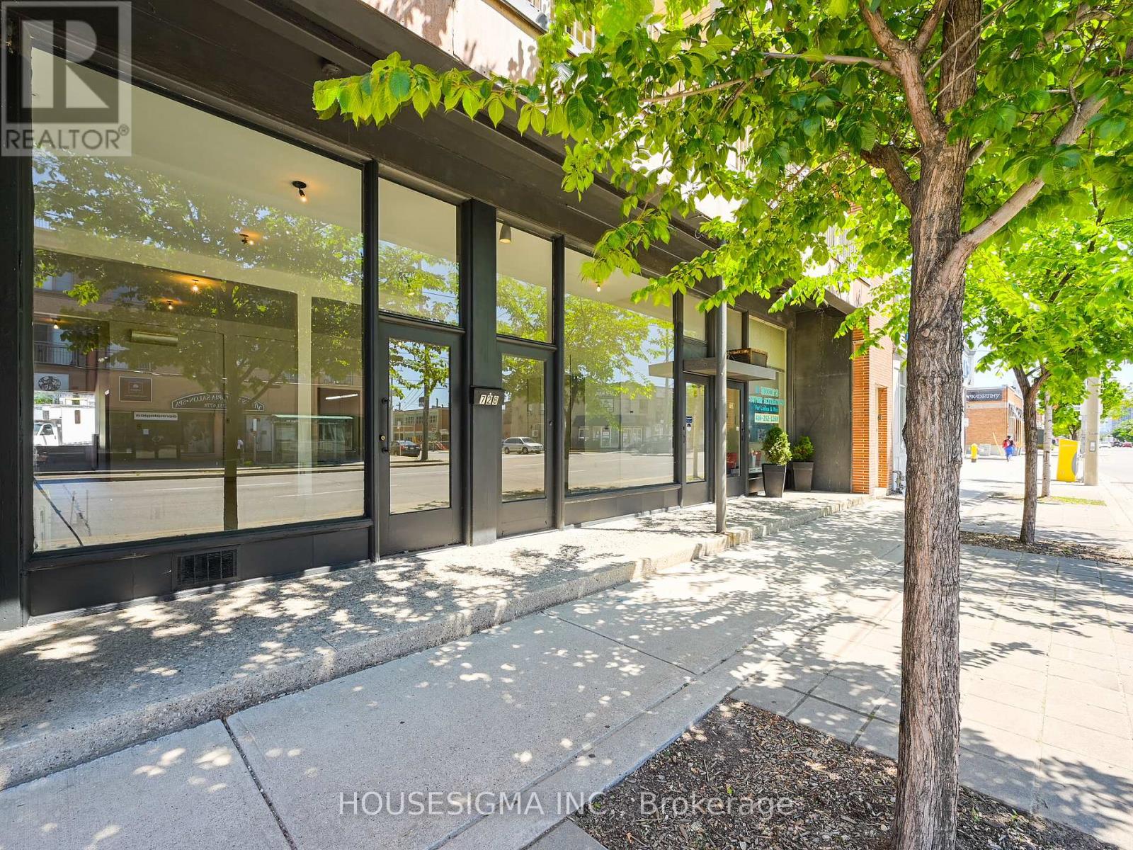 728 THE QUEENSWAY