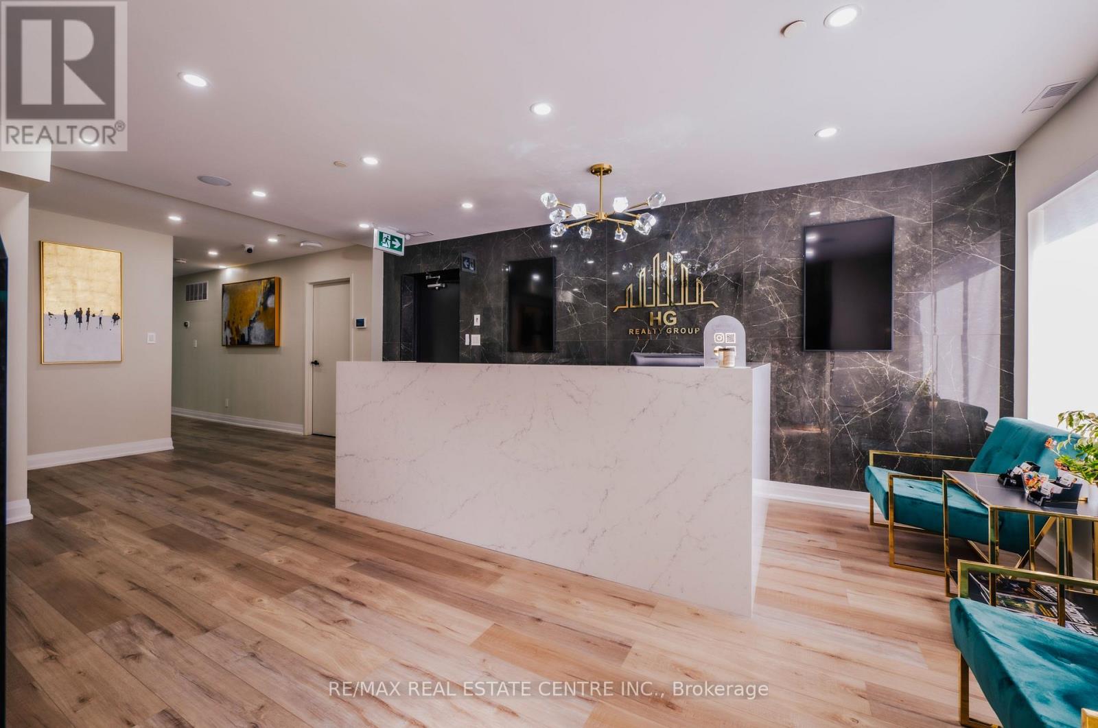 20 – 2131 WILLIAMS PARKWAY
