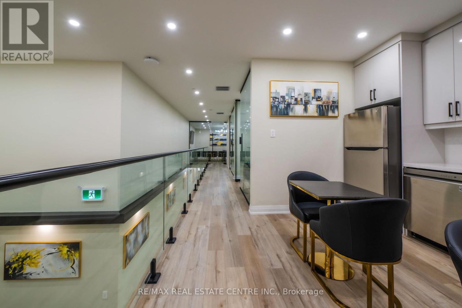 20 – 2131 WILLIAMS PARKWAY