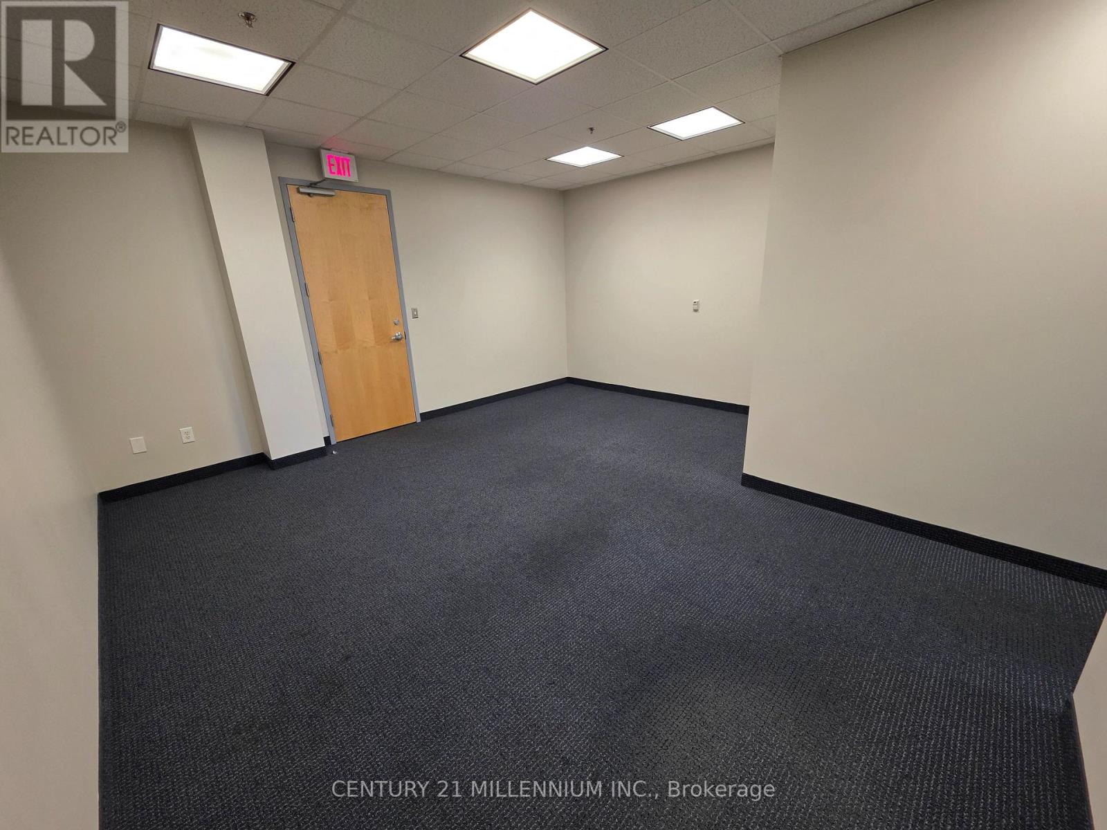 212 – 2250 BOVAIRD DRIVE E