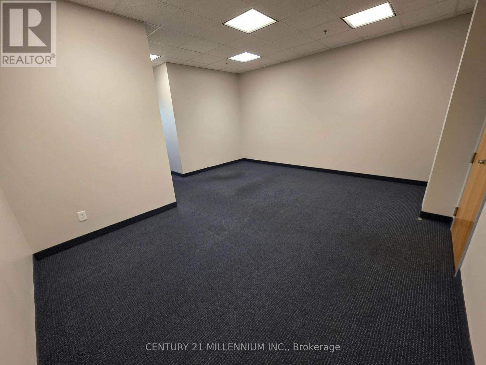 212 – 2250 BOVAIRD DRIVE E
