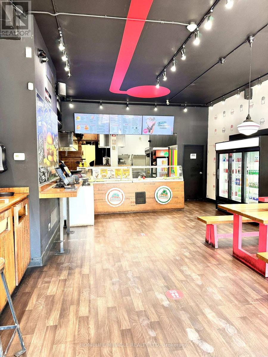 940 BLOOR STREET W