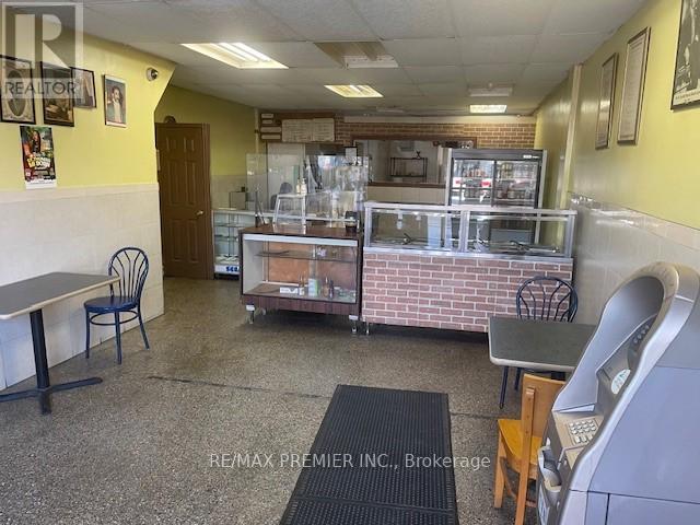 2593 EGLINTON AVENUE W