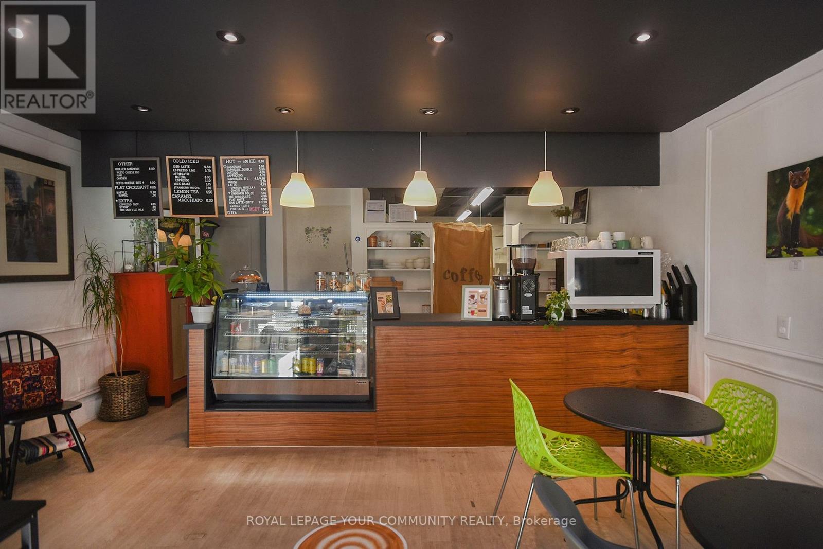 77 LAKESHORE ROAD W