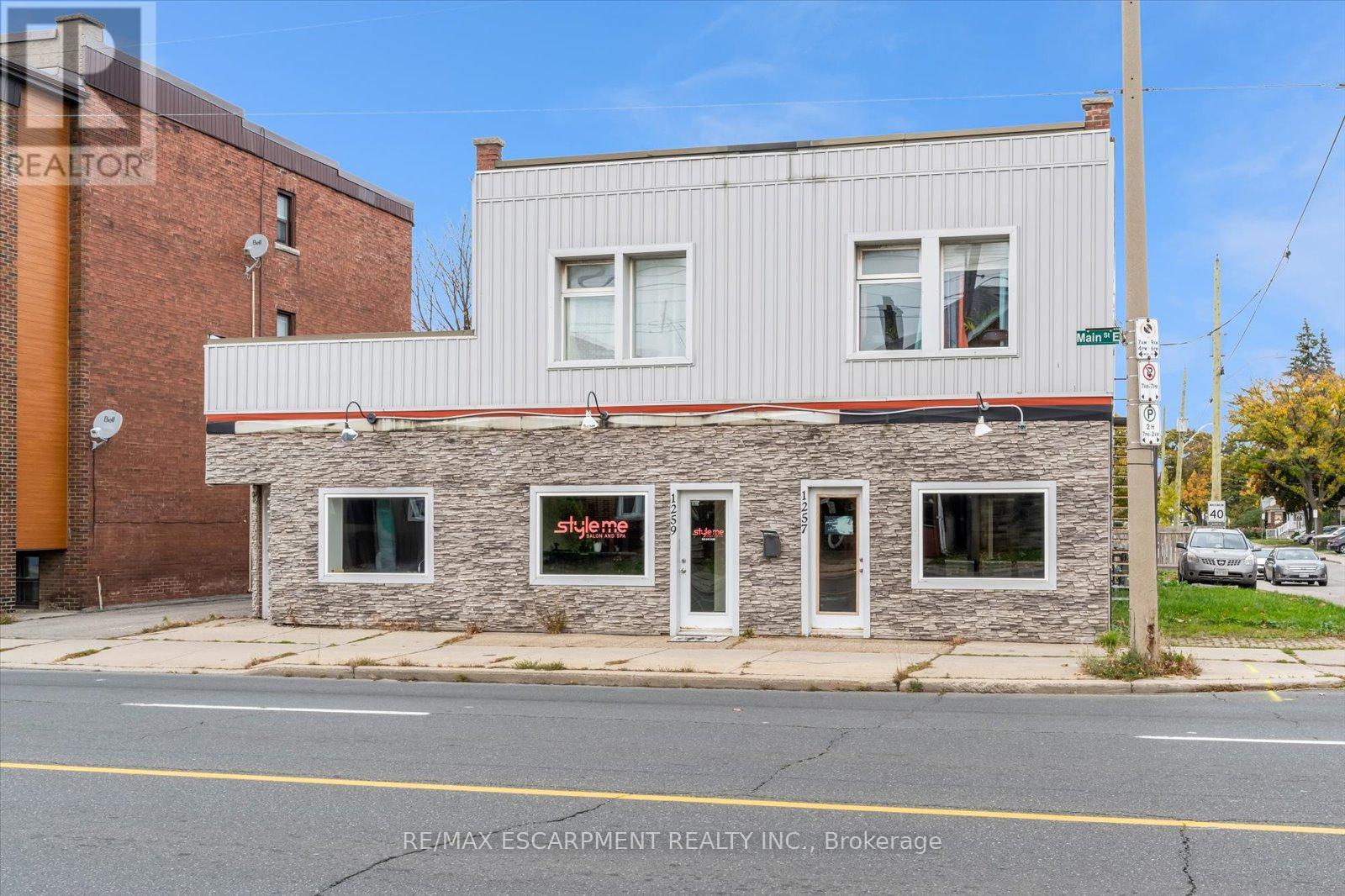 1261 MAIN STREET E