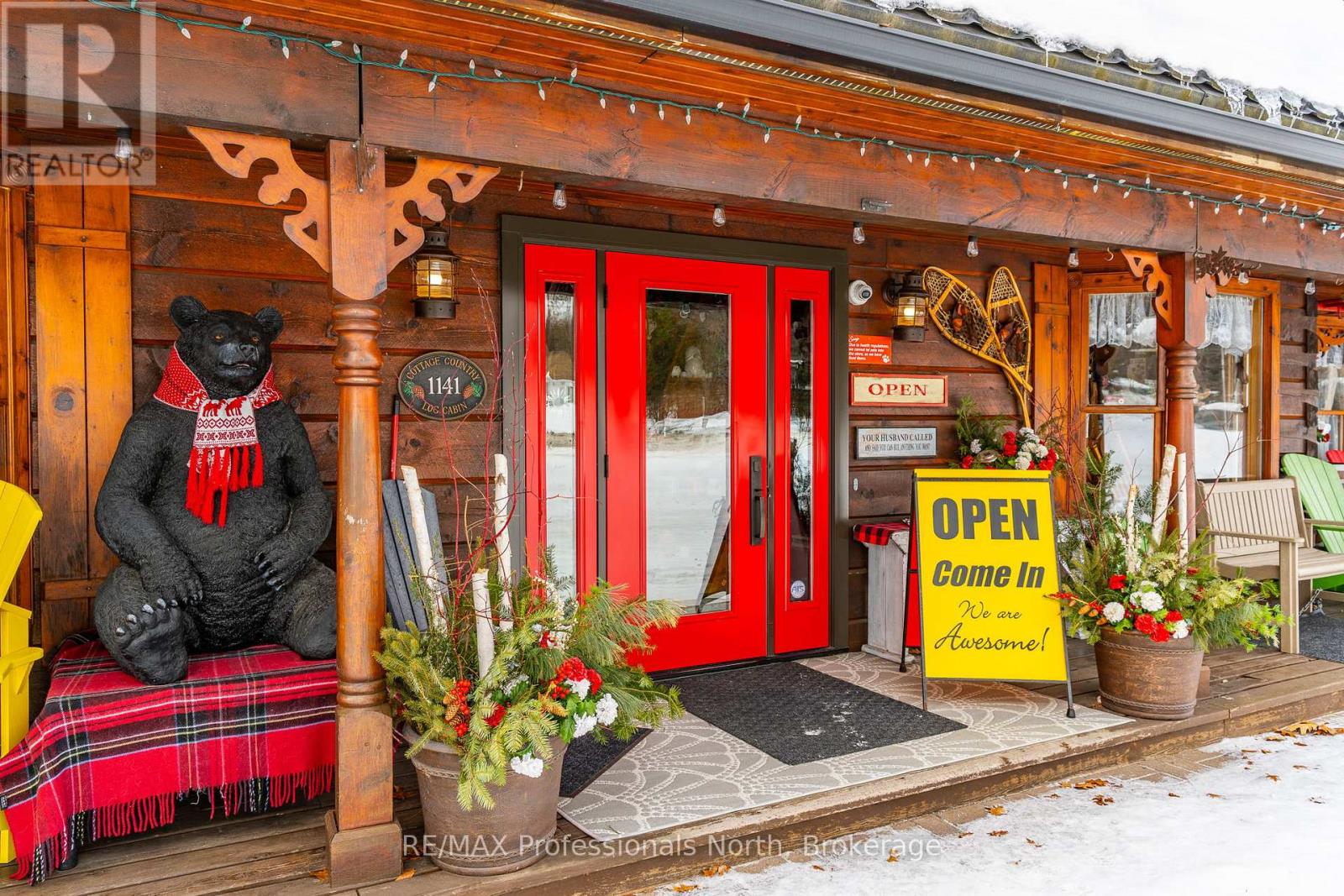 1141 KENNISIS LAKE ROAD