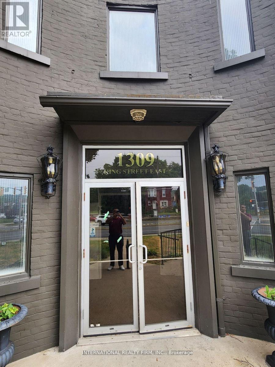 1309 KING STREET E