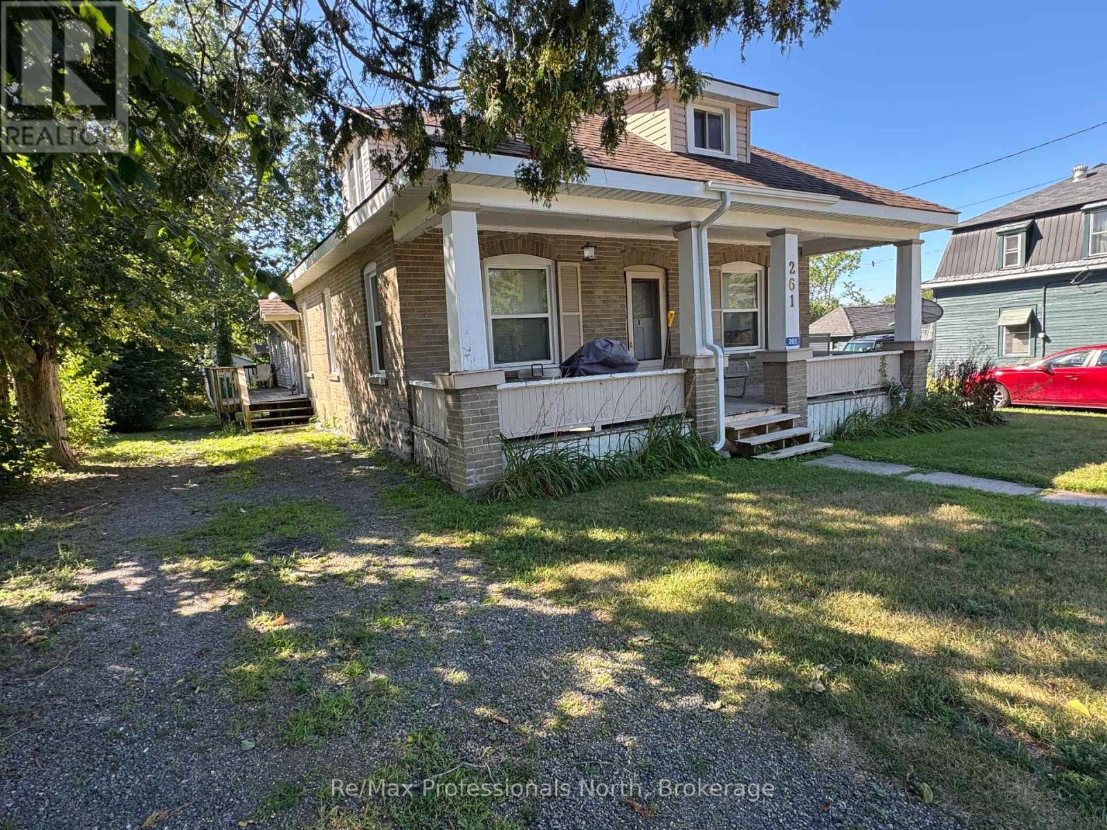 261 HOTCHKISS STREET