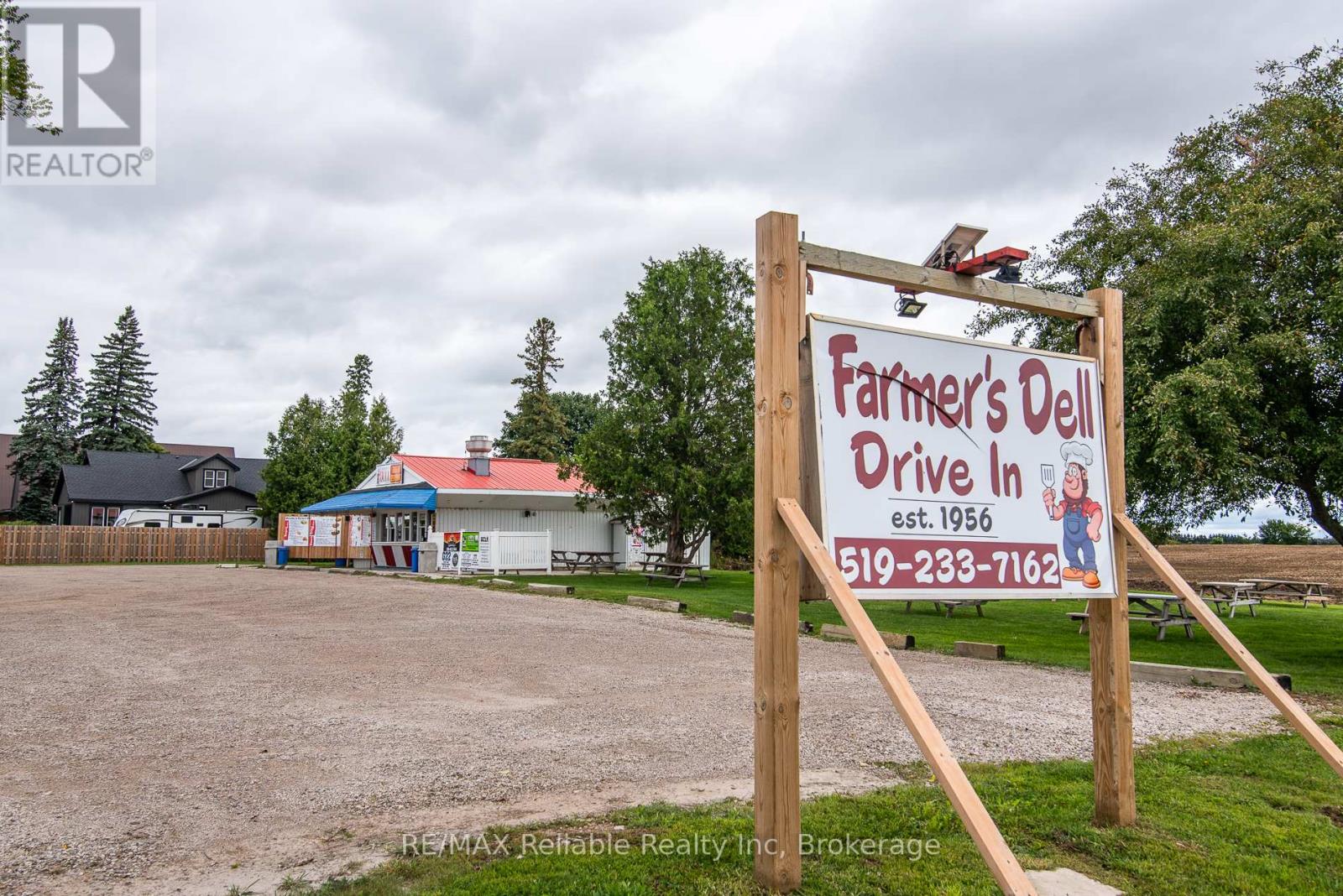 6 KINGS HWY 4