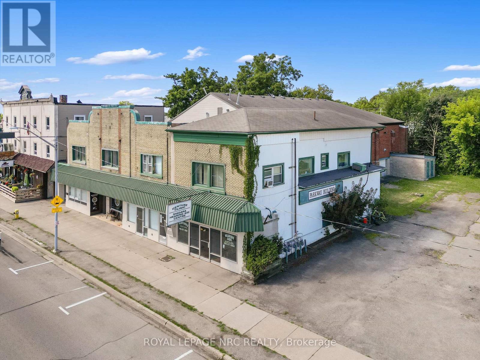 131-139 NIAGARA BOULEVARD