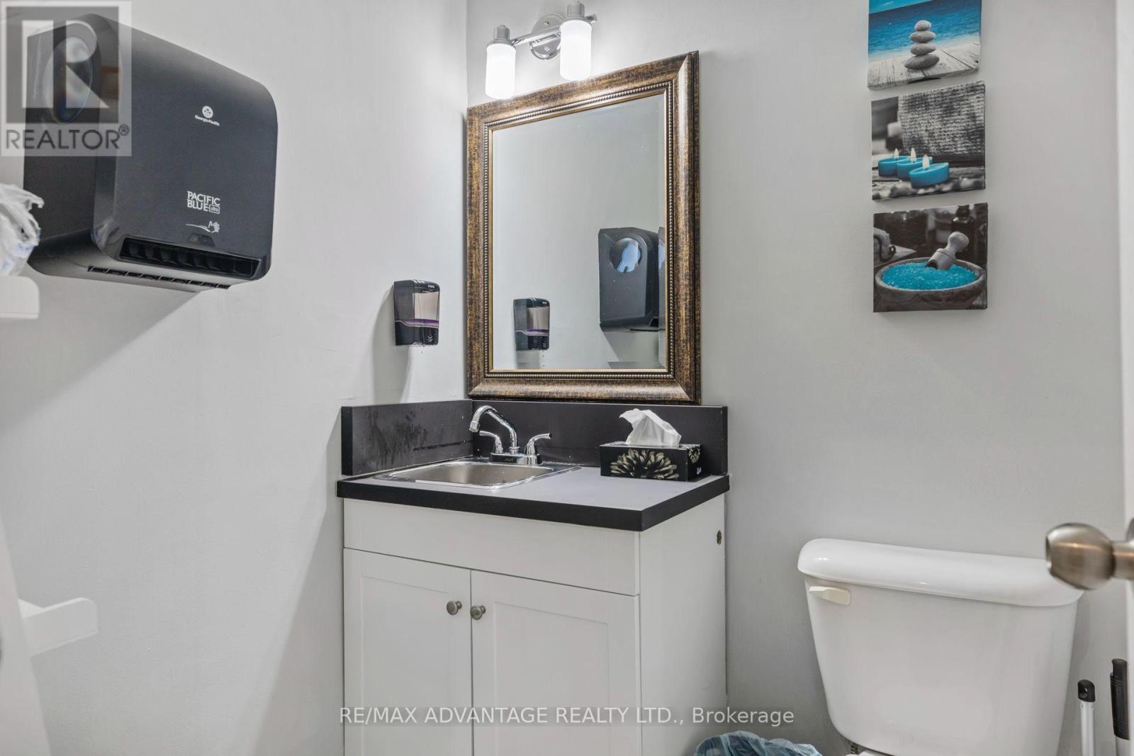 122 WHARNCLIFFE ROAD S