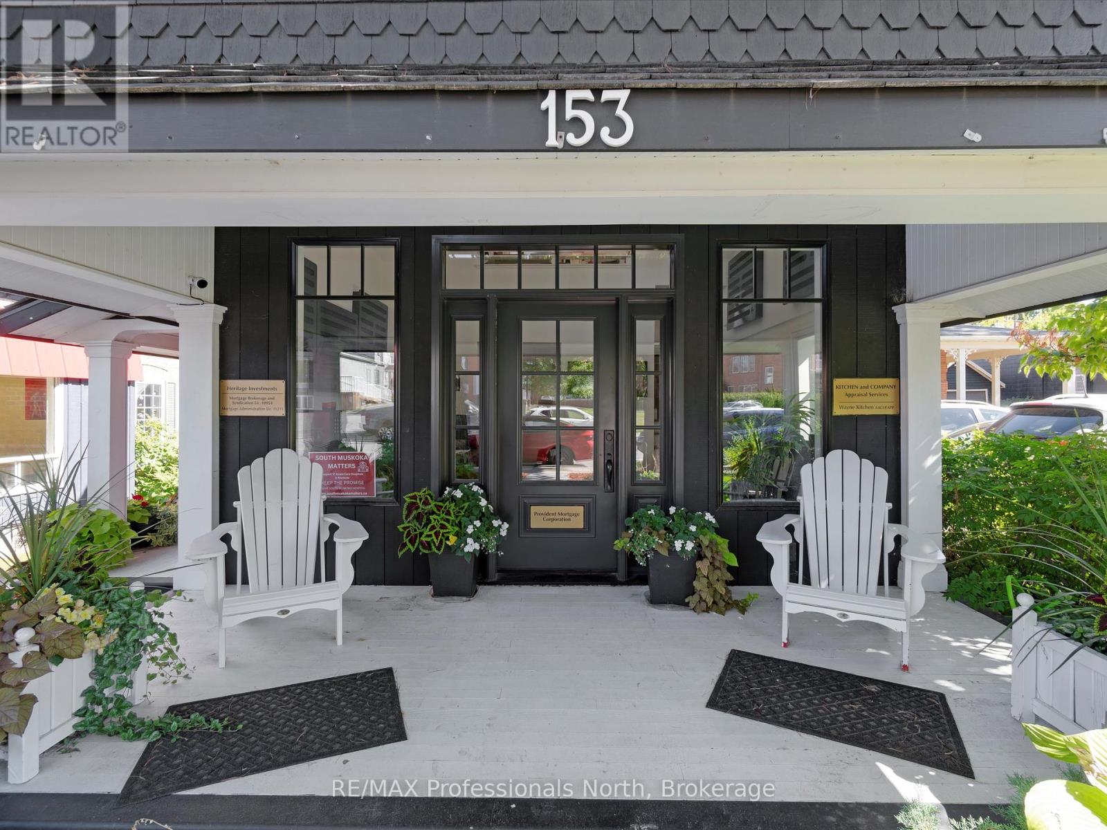 153 MANITOBA STREET