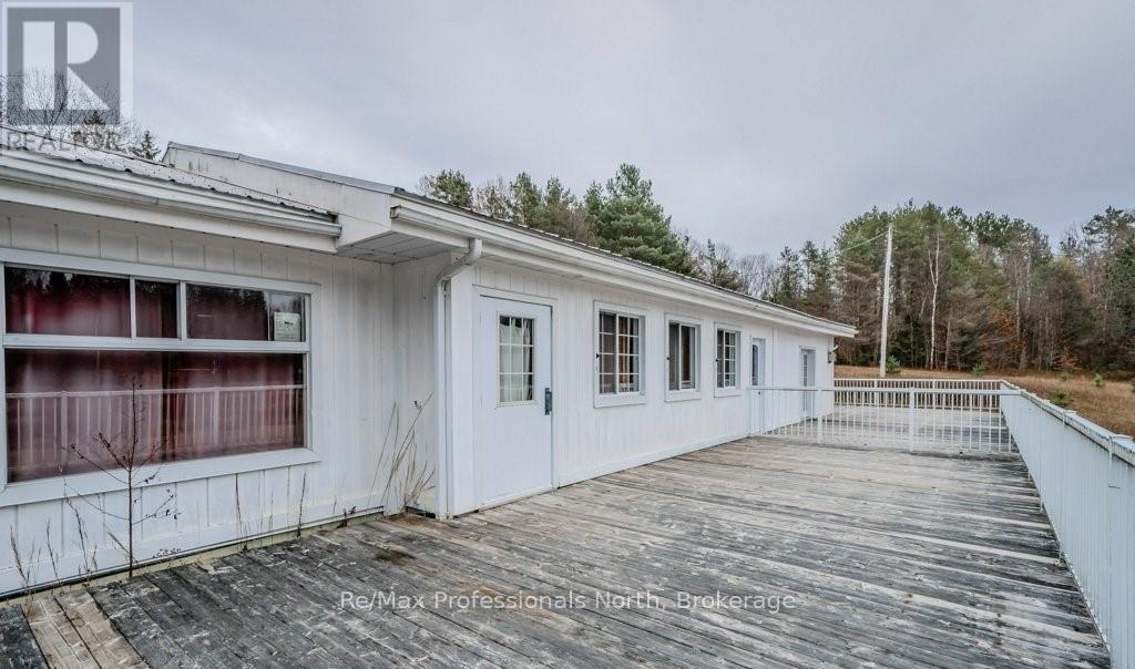 2180-2186 HIGHWAY 141