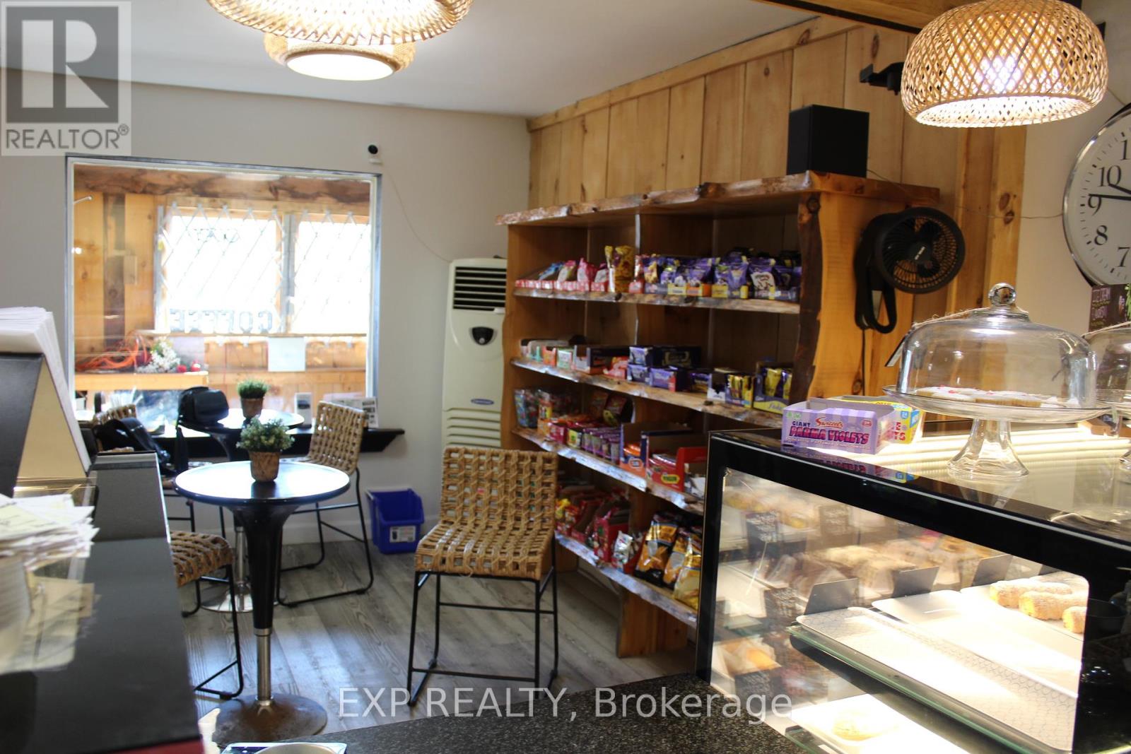 133 FREELTON ROAD