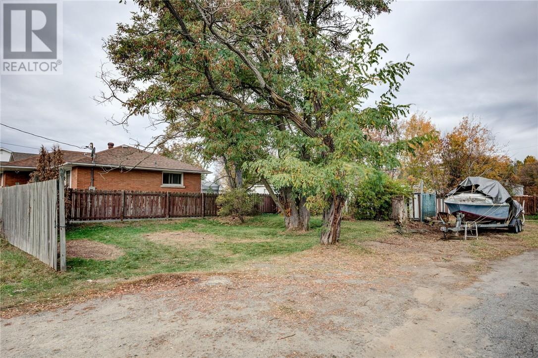 3345 Falconbridge Highway