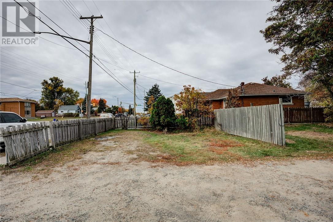 3345 Falconbridge Highway