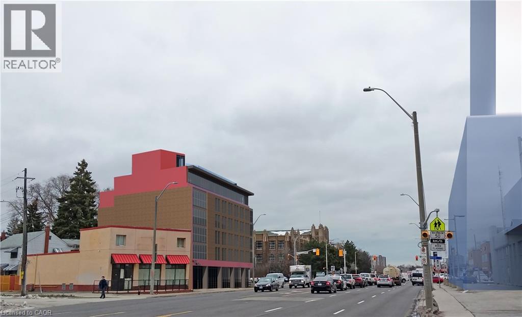 906 MAIN Street W
