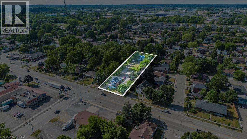 816 COLBORNE Street E