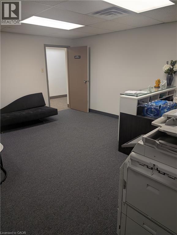 871 VICTORIA Street N Unit# 212