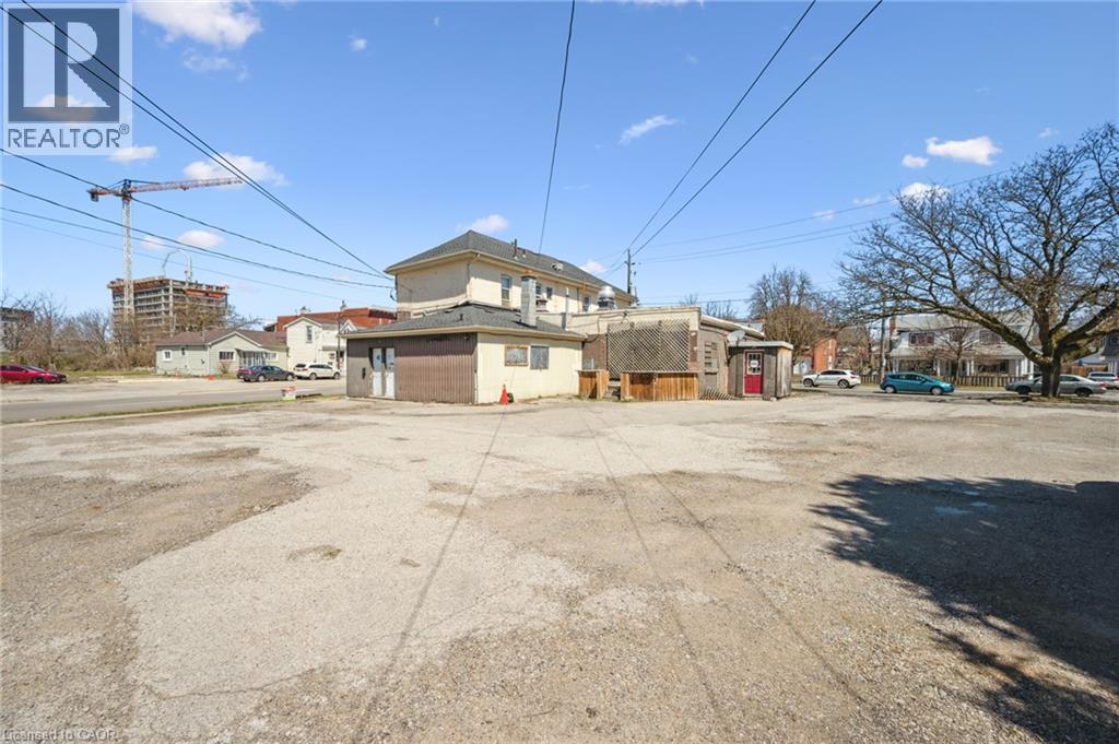 75 – 79 ERIE Avenue