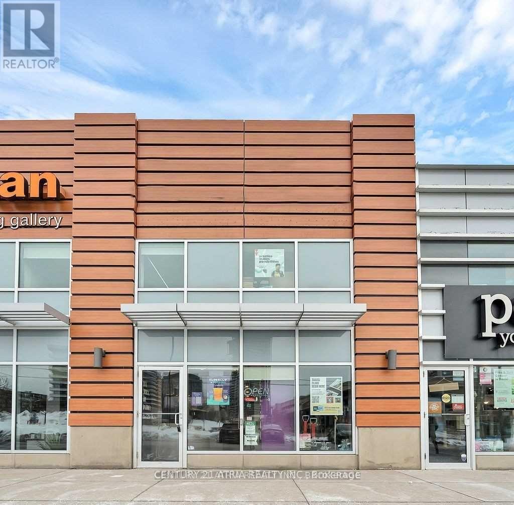 15 – 895 LAWRENCE AVENUE E