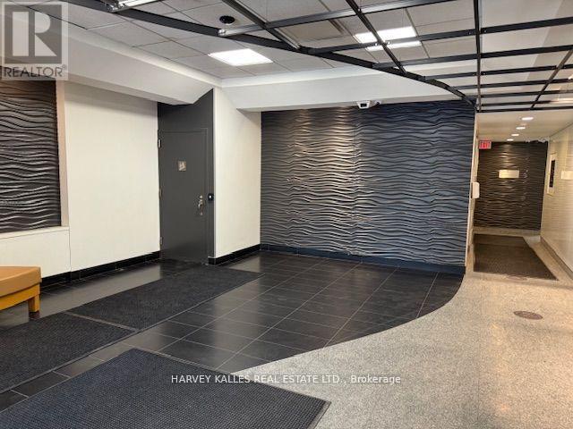 303H – 110 EGLINTON AVENUE