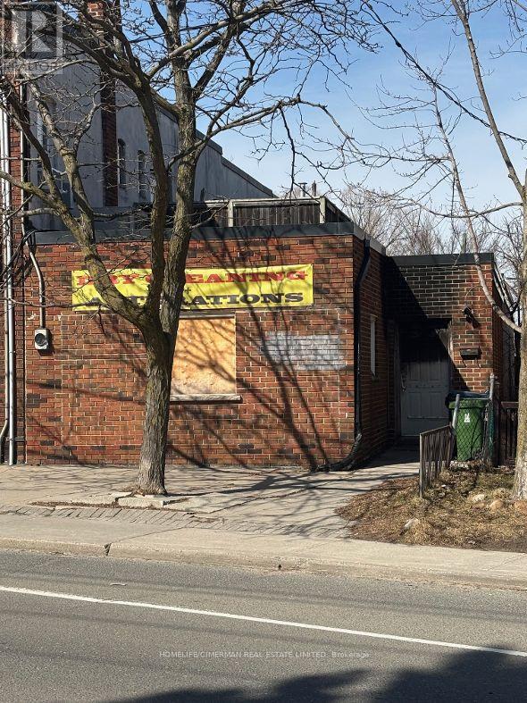 389 VAUGHAN ROAD