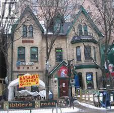 27 WELLESLEY STREET E