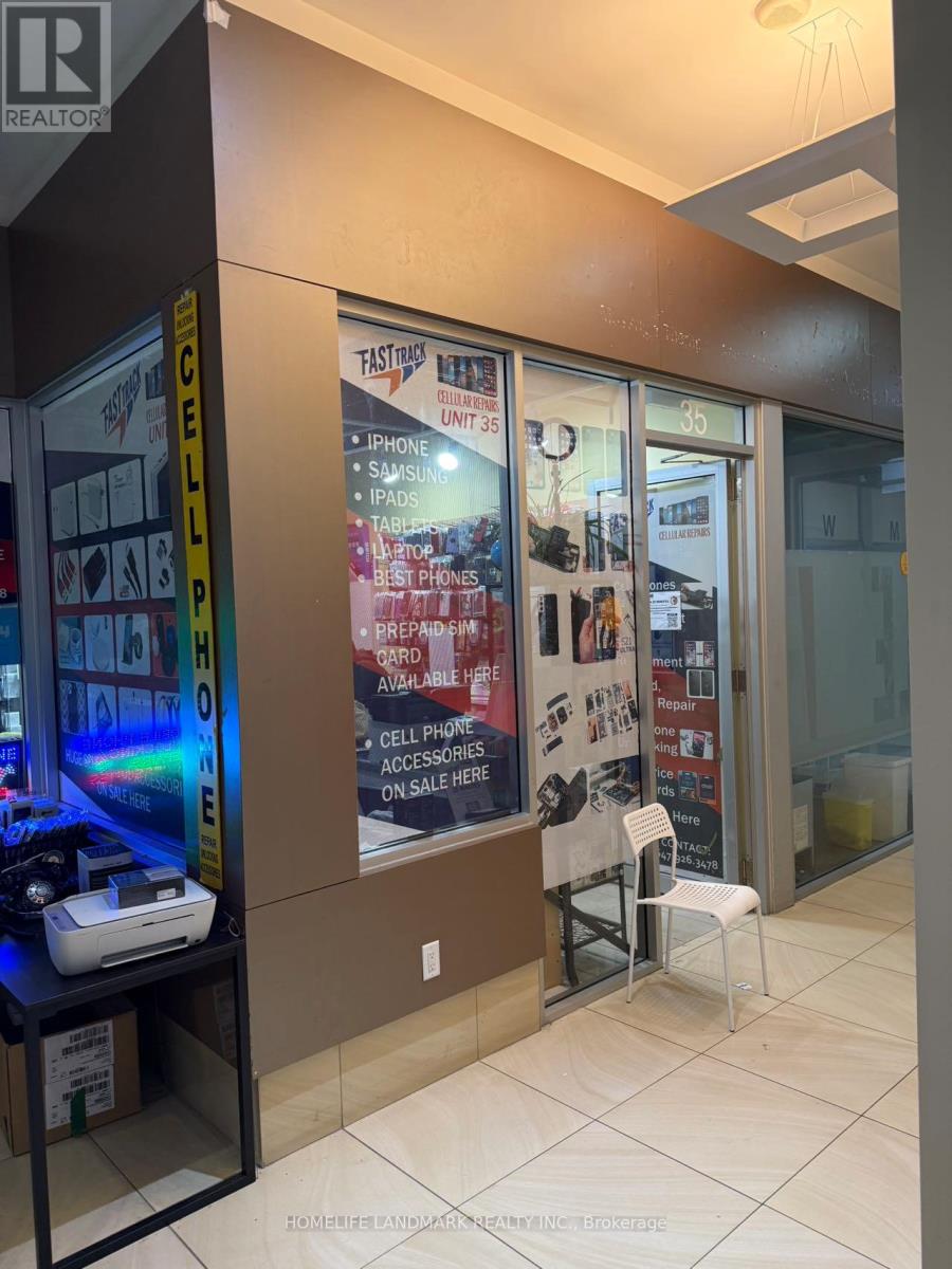 35 – 384 YONGE STREET