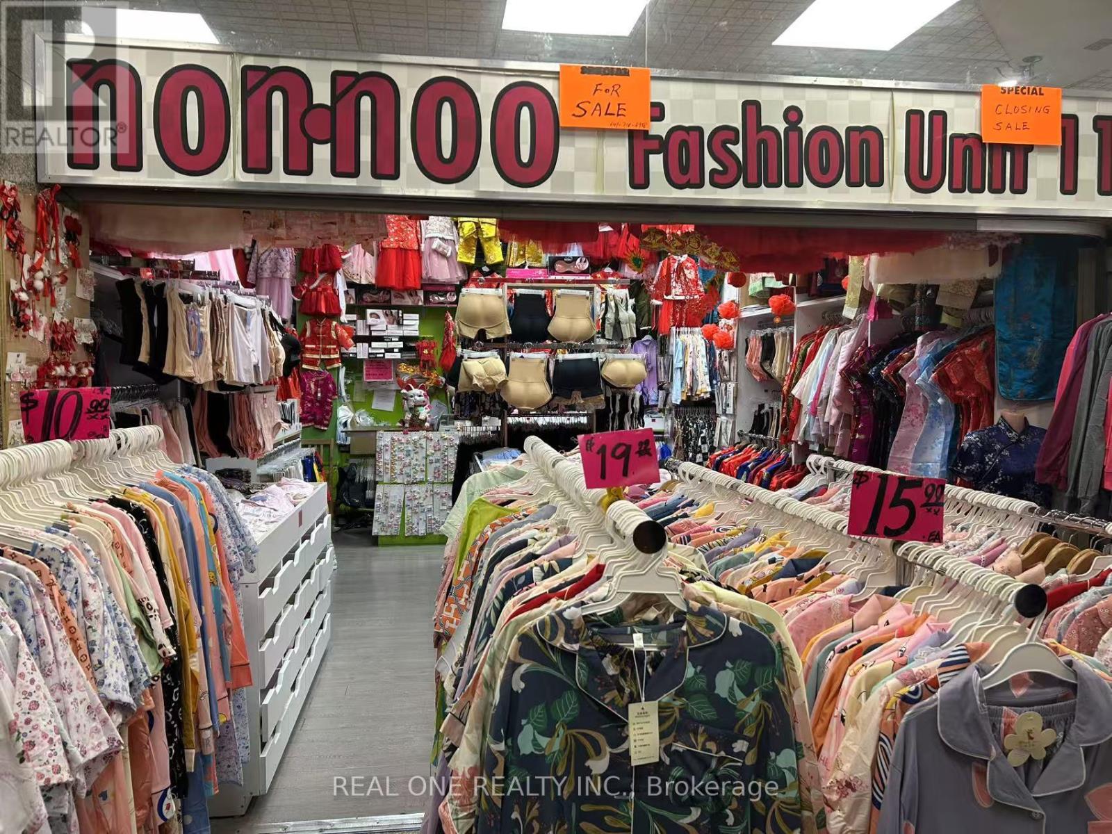 113 – 222 SPADINA AVENUE