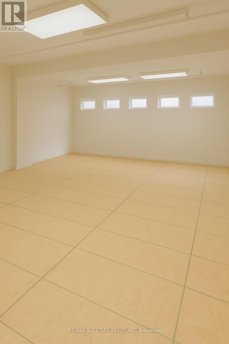 B103 – 14 MCCAUL STREET