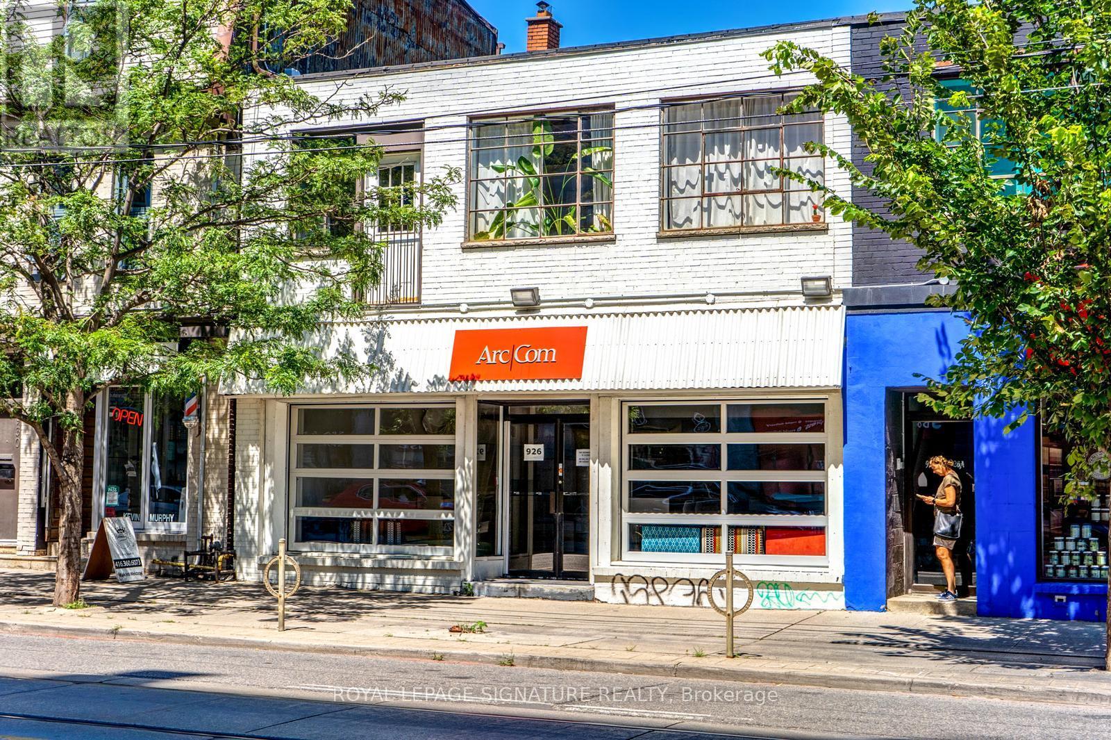 MAIN/SHOPA – 926 KING STREET W