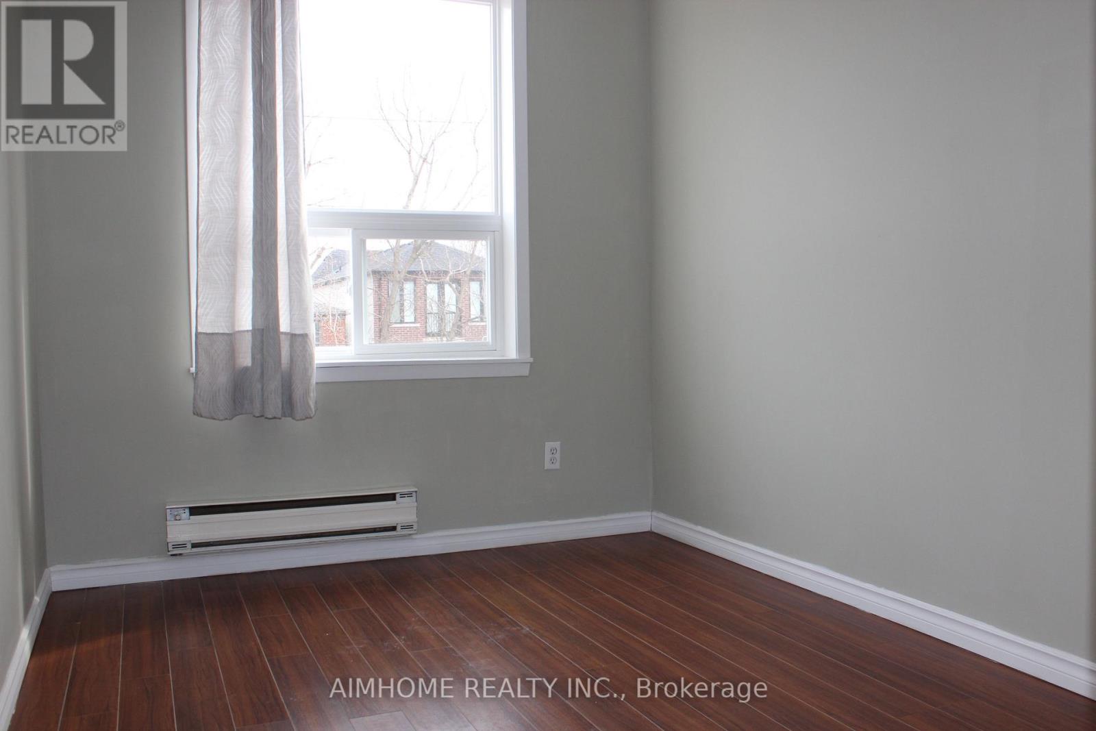 APT 2 – 1483 EGLINTON AVENUE W