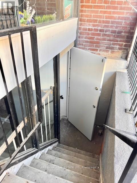 LOWER LEVEL – 599 BLOOR STREET W