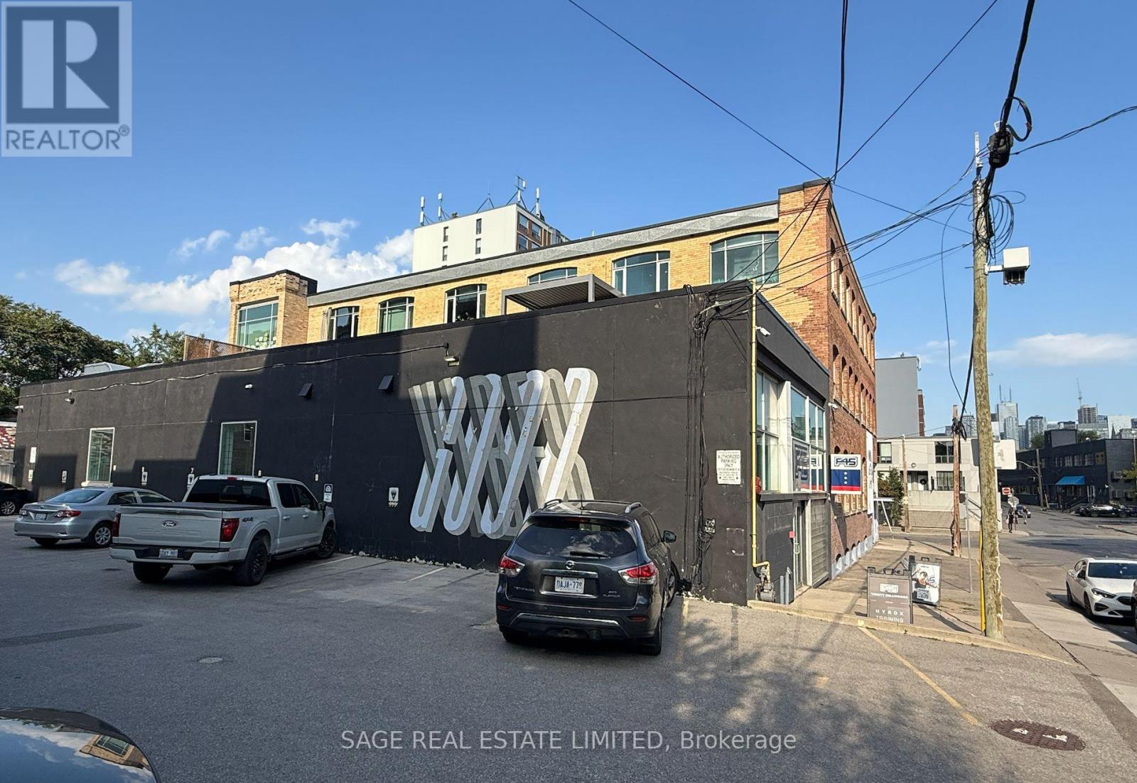 101 – 828 RICHMOND ST STREET W