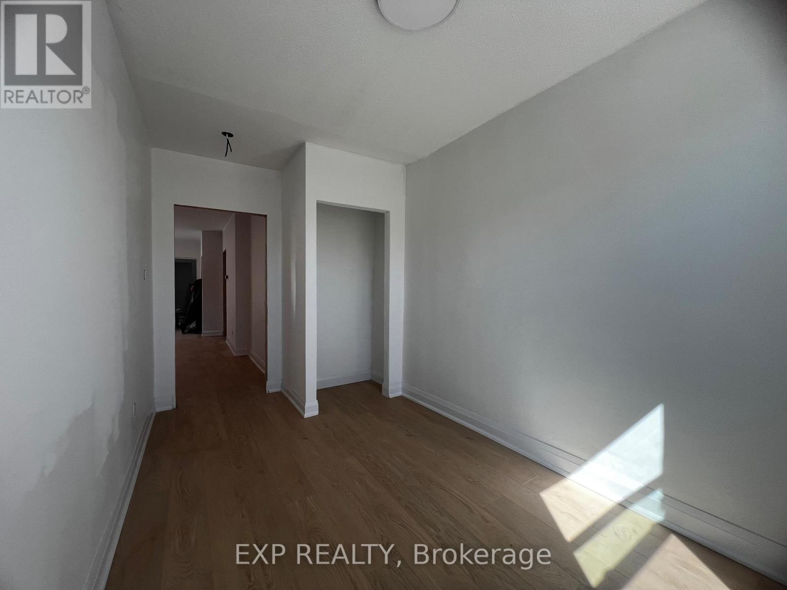 101 – 804A ST CLAIR AVENUE W