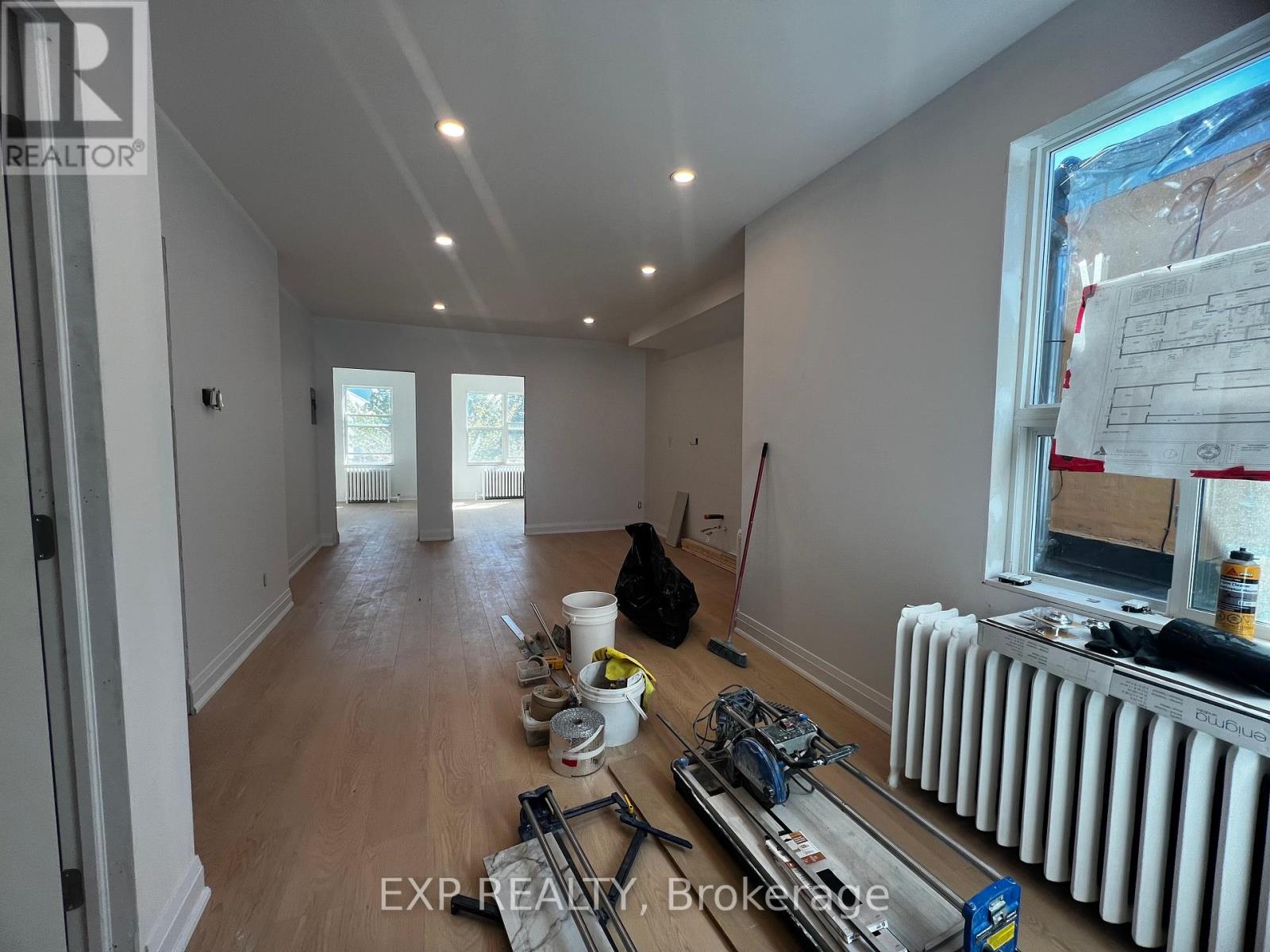 101 – 804A ST CLAIR AVENUE W
