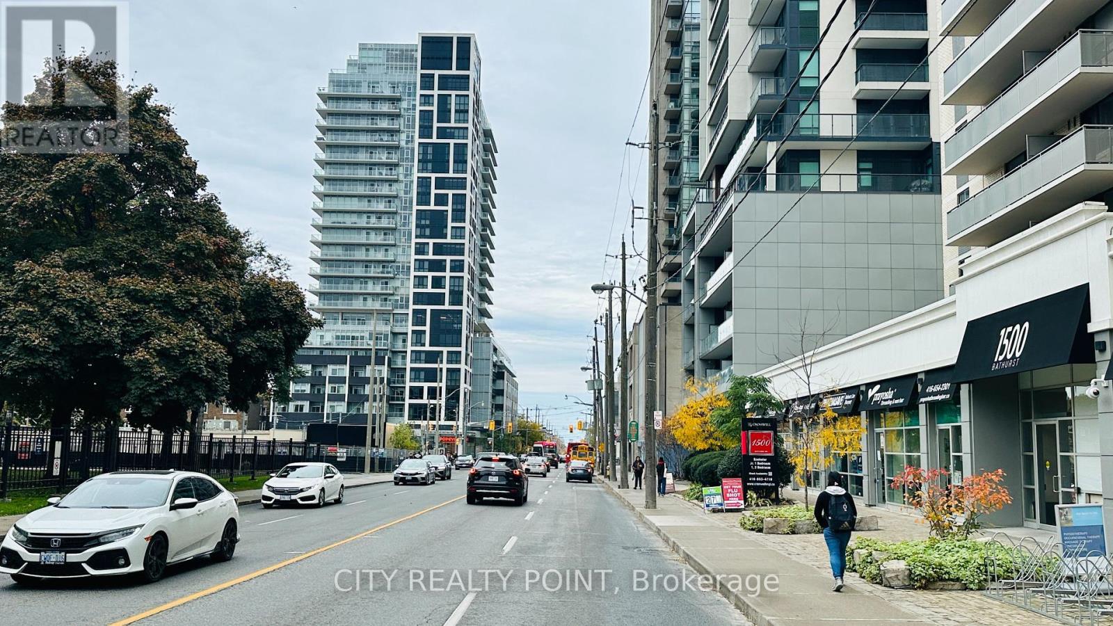 7 – 1500 BATHURST STREET