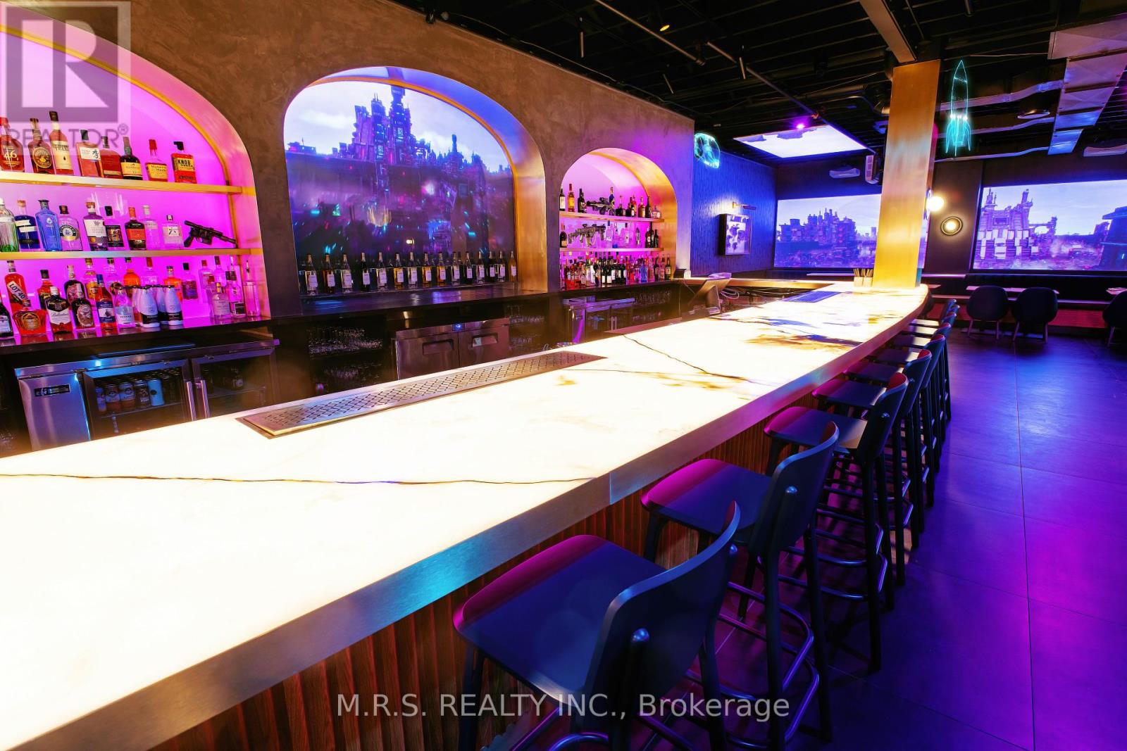 2ND FLOOR – 739 QUEEN STREET W