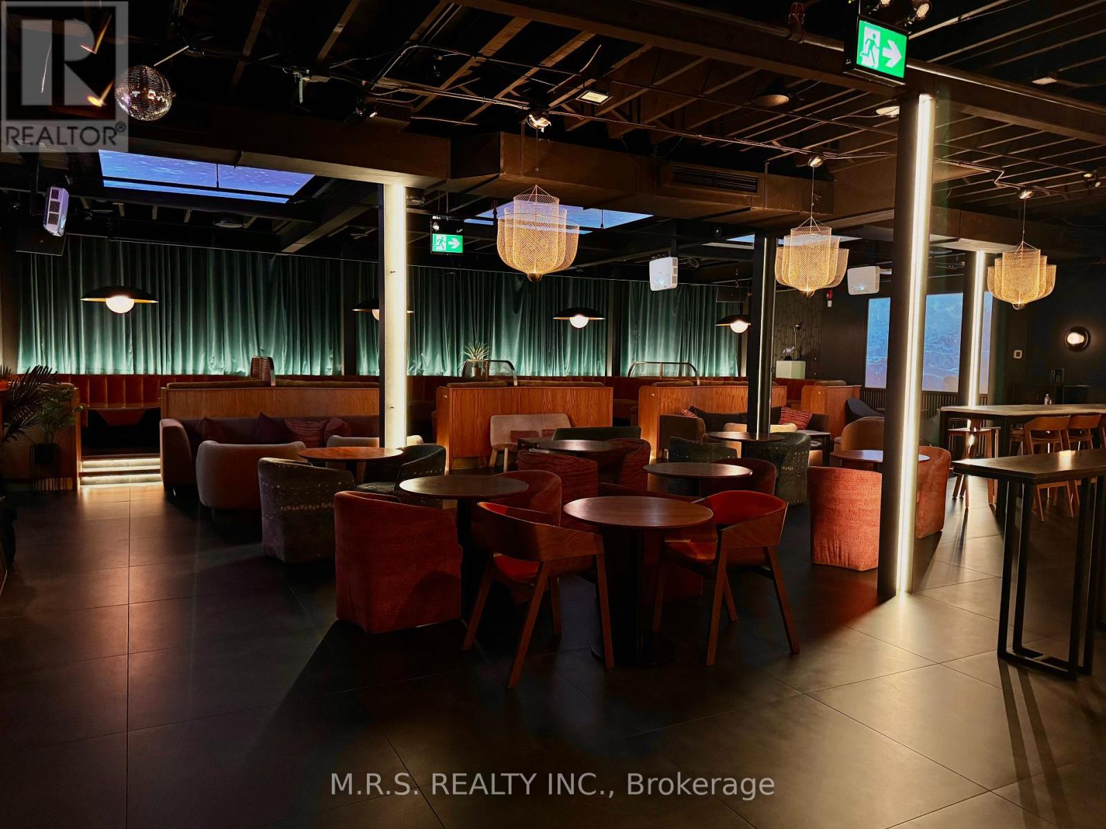 2ND FLOOR – 739 QUEEN STREET W
