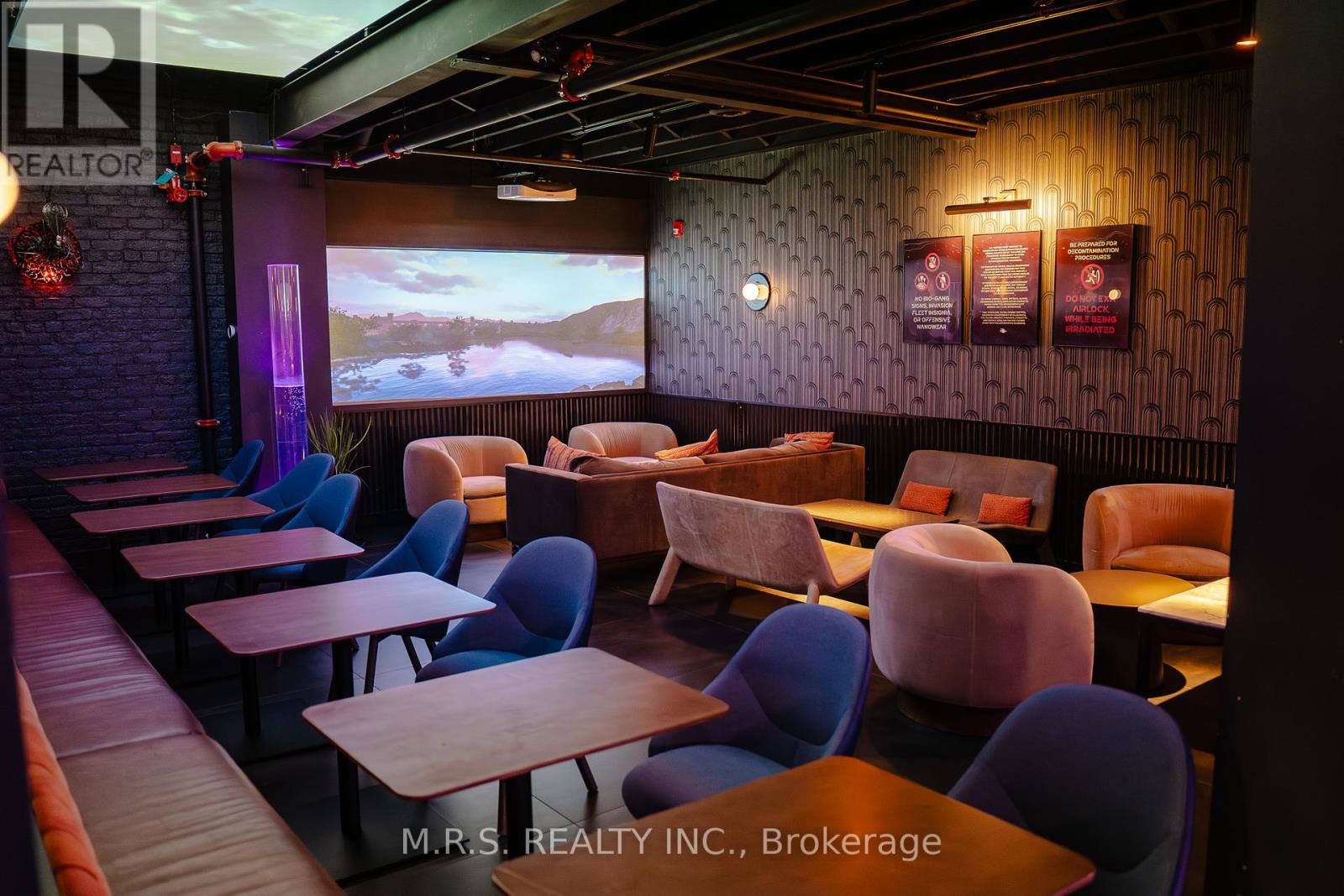 2ND FLOOR – 739 QUEEN STREET W