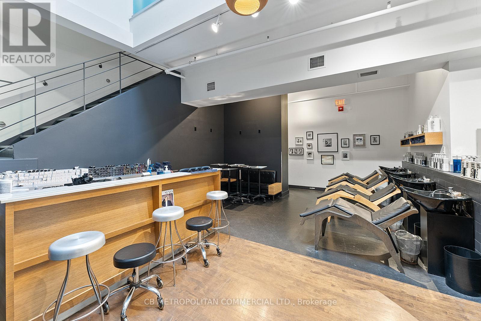 269 QUEEN STREET W