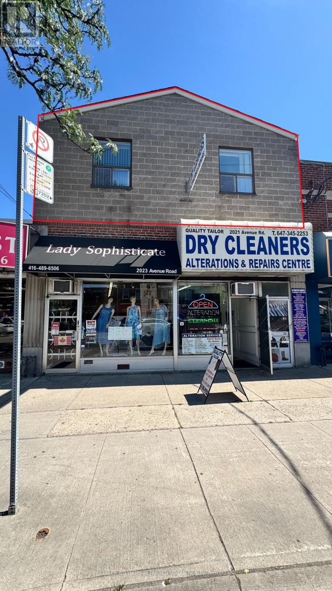 UPPER LEVEL – 2021 AVENUE ROAD