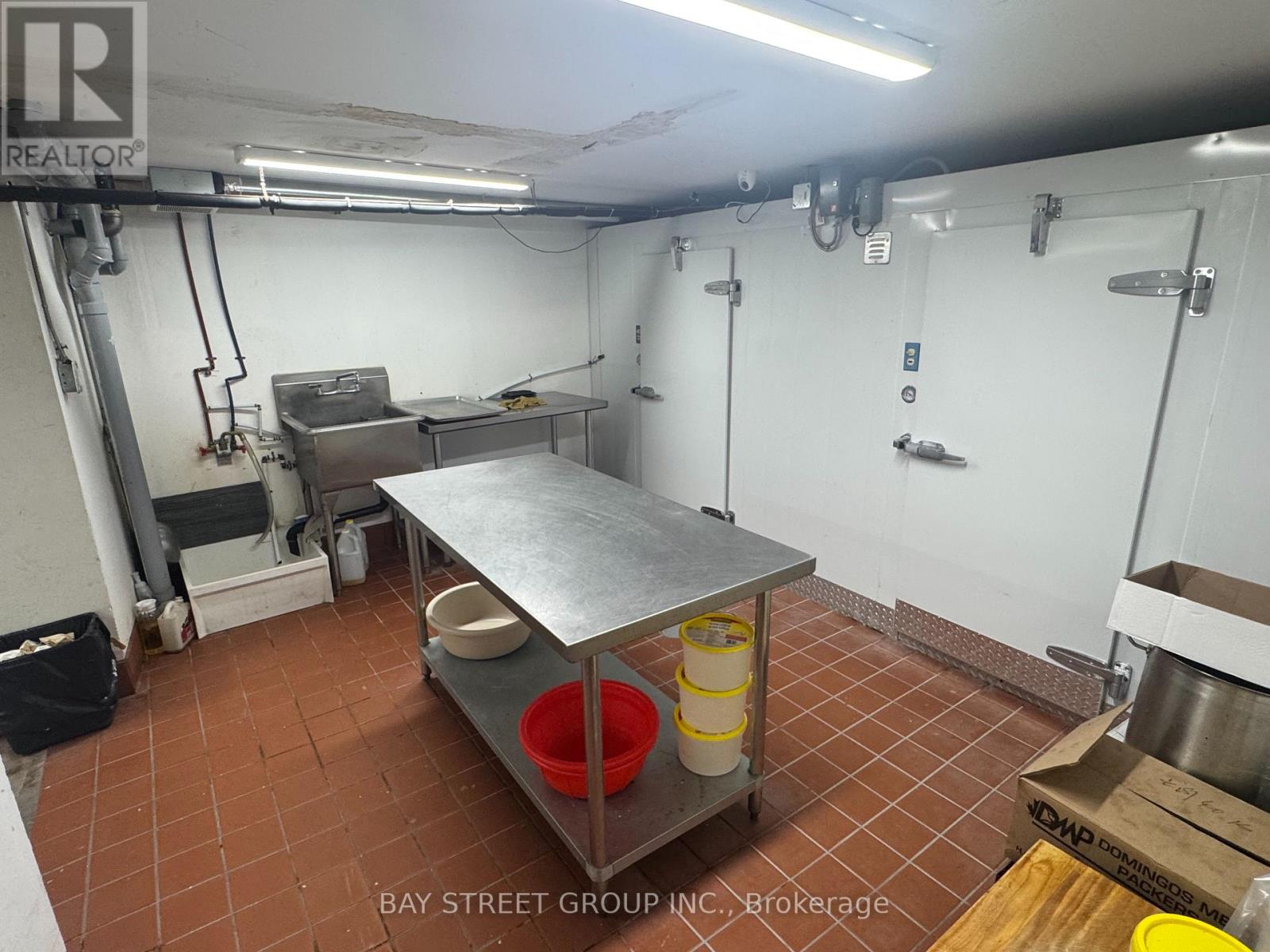 5205 YONGE STREET