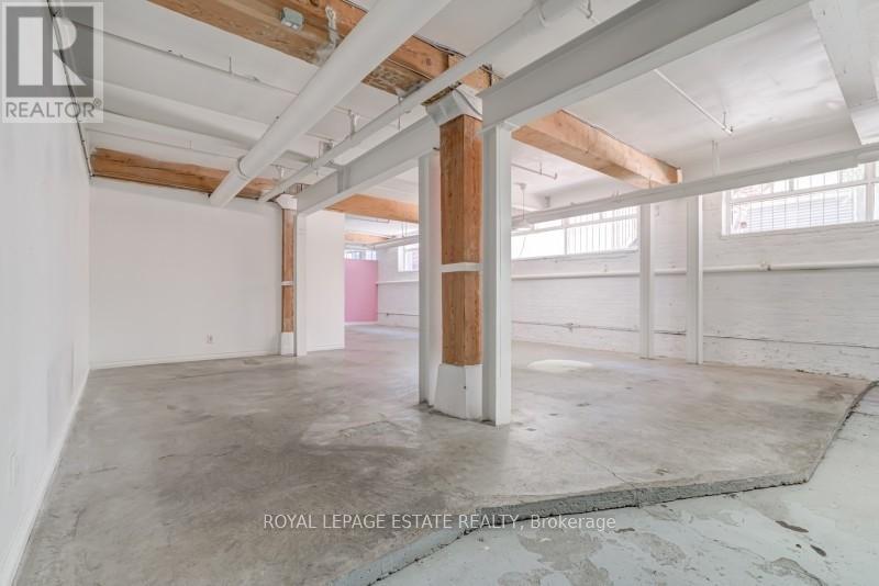 3 – 535 QUEEN STREET E