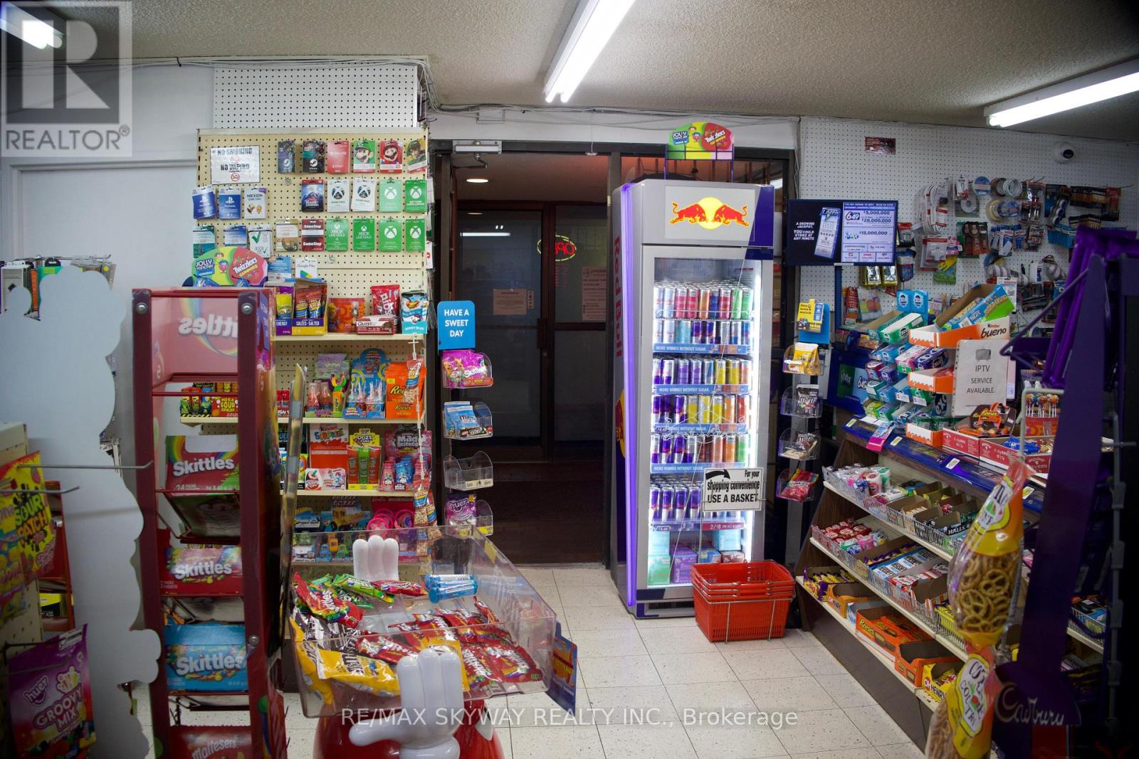 108 – 5 OLD SHEPPARD AVENUE