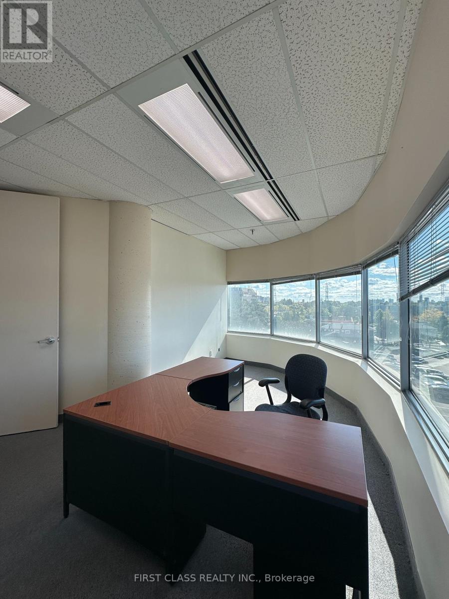 308 – 3550 VICTORIA PARK AVENUE